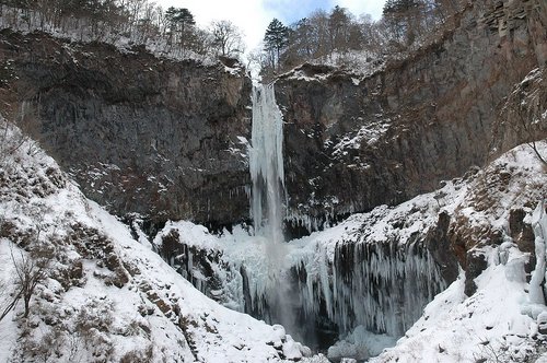 氷結華厳の滝.JPG